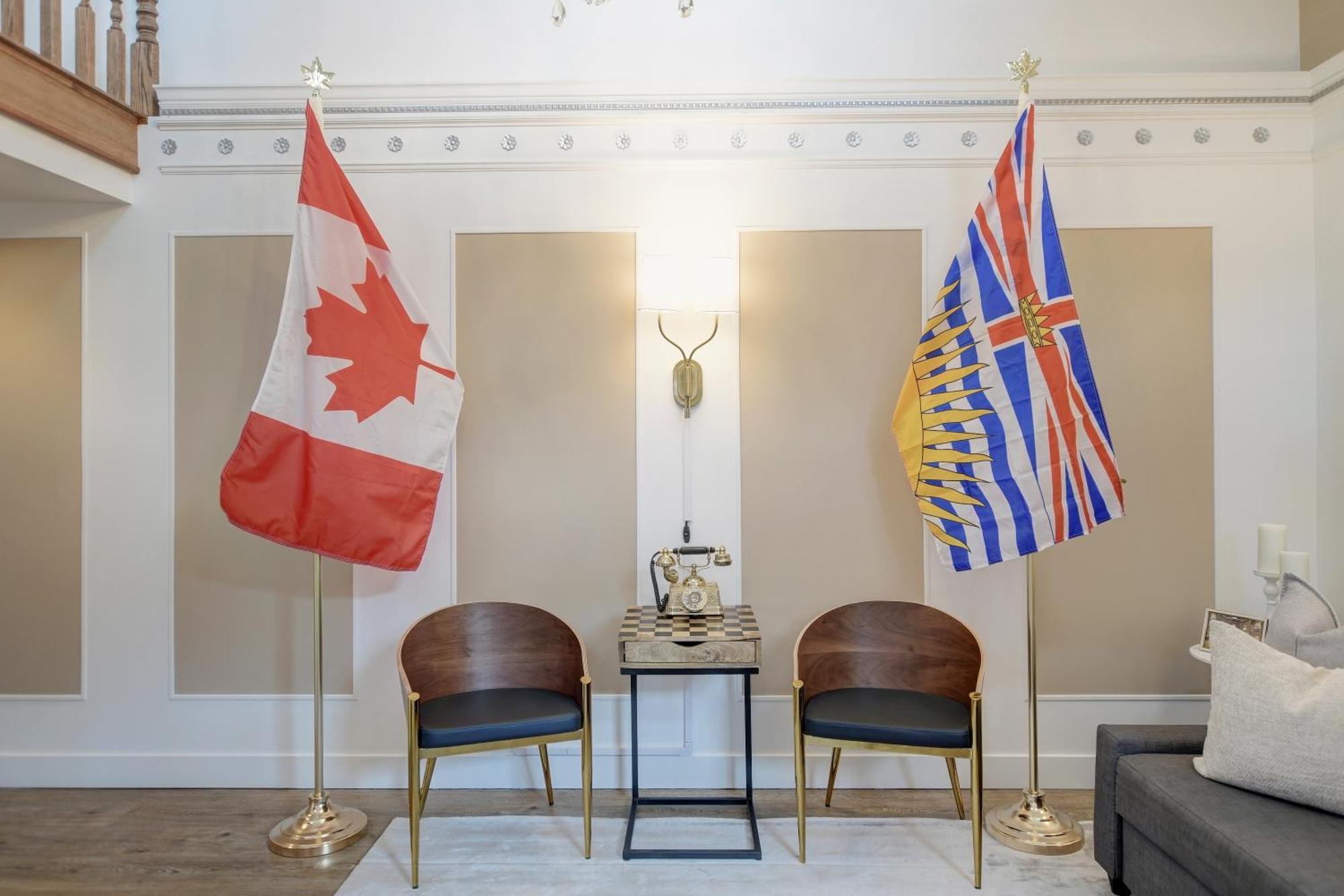 Victoria'S Parliamentary Suite With Private Rooftop Patio & Harbour View Exterior foto